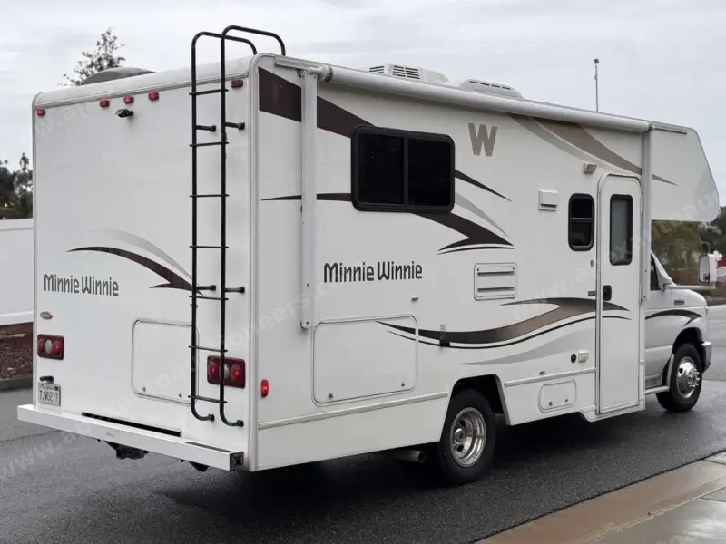 2015 Winnebago Minnie Winnie 22R photo 67