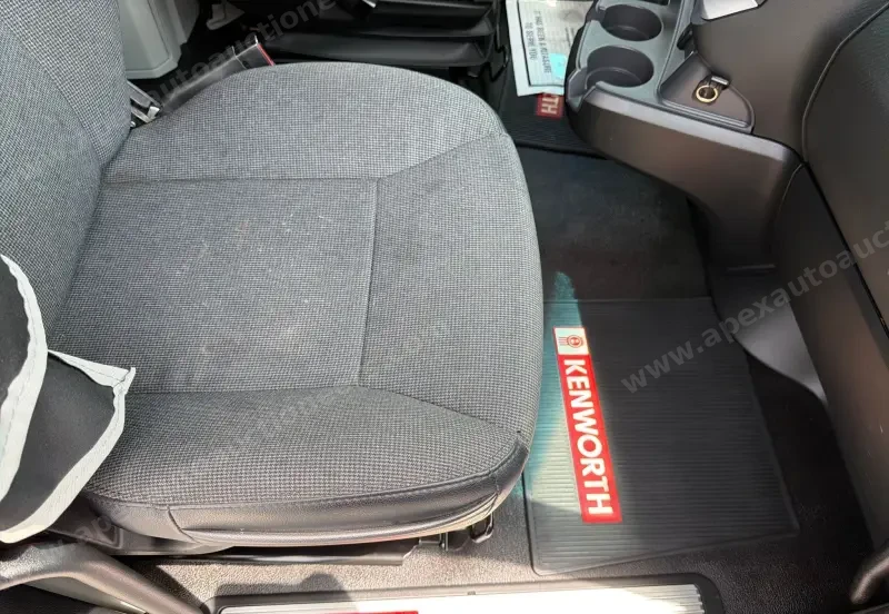 2022 Kenworth T680 photo 74