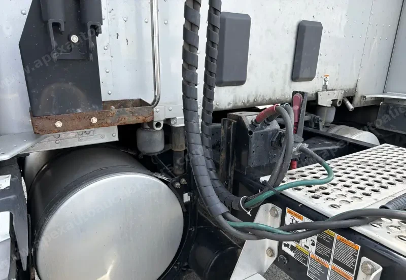 2022 Kenworth T680 photo 40