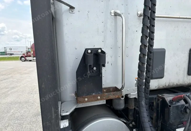 2022 Kenworth T680 photo 39