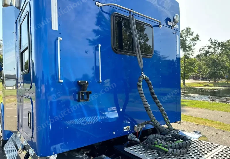 2022 Kenworth W900 photo 9