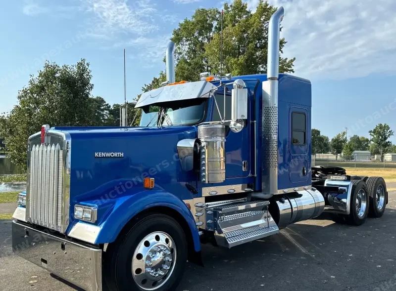 2022 Kenworth W900 photo 1