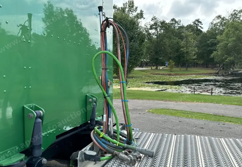 2021 Peterbilt 389 photo 11