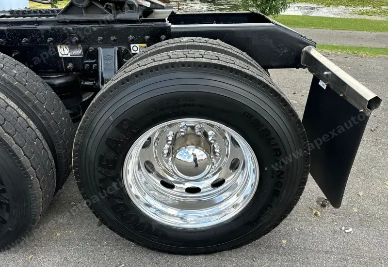 2021 Peterbilt 389 photo 90