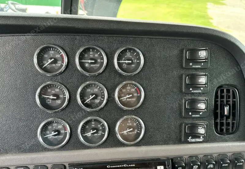 2021 Peterbilt 389 photo 38