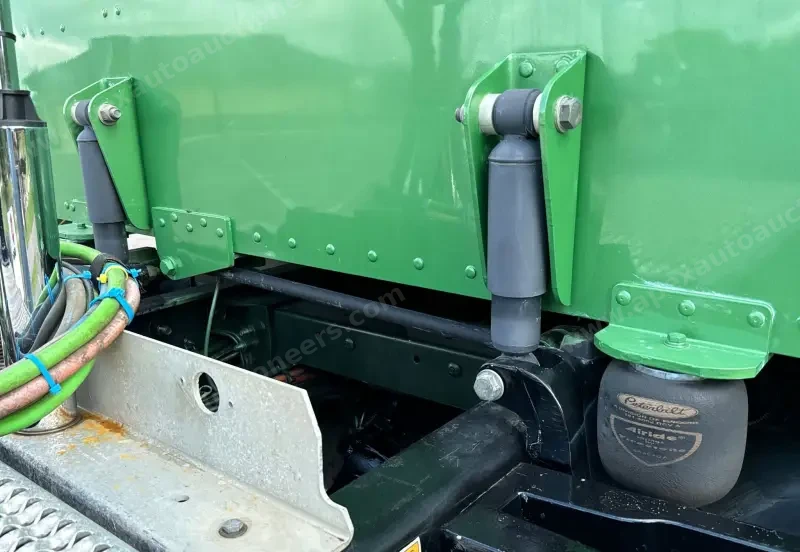 2021 Peterbilt 389 photo 19