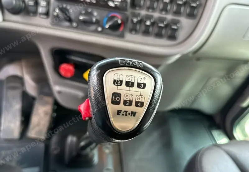 2021 Peterbilt 389 photo 54