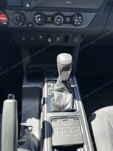 2021 Toyota Tacoma Double Cab TRD Off-Road photo 12