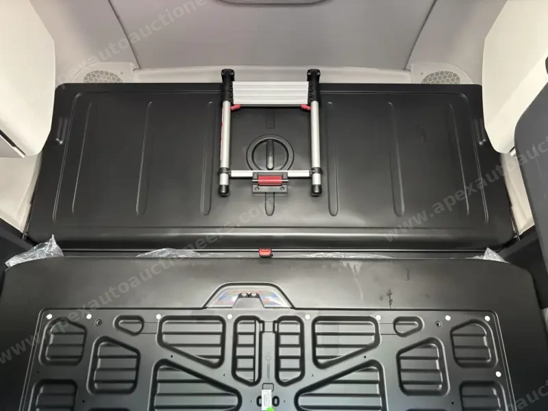 2021  Freightliner  CASCADIA 126 photo 7