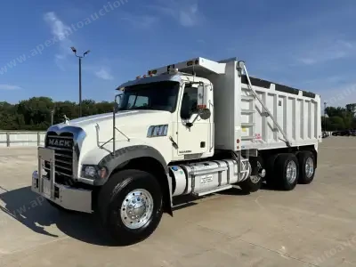 2013 Mack Granite GU713 Dump Truck