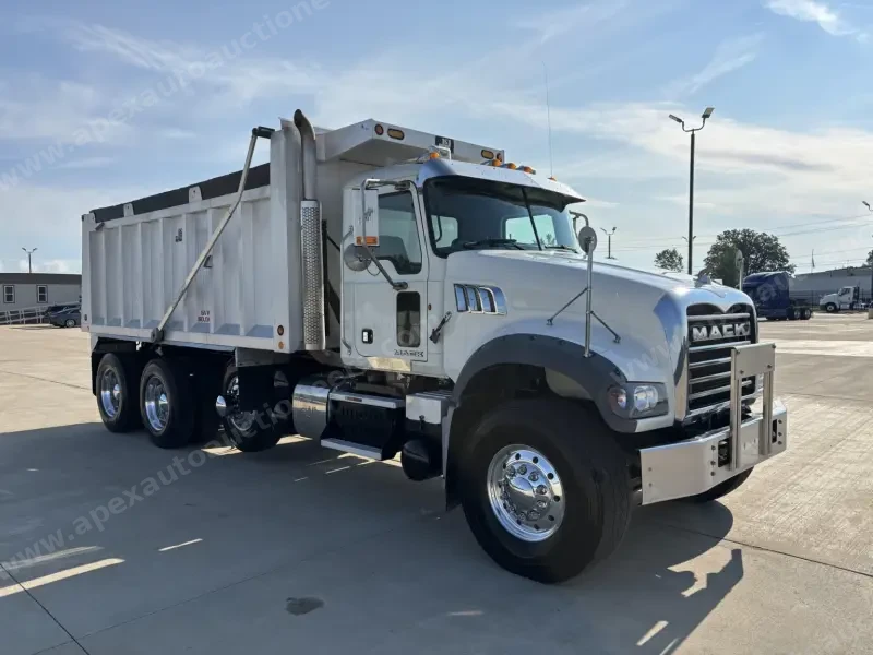 2013 Mack Granite GU713 Dump Truck photo 6