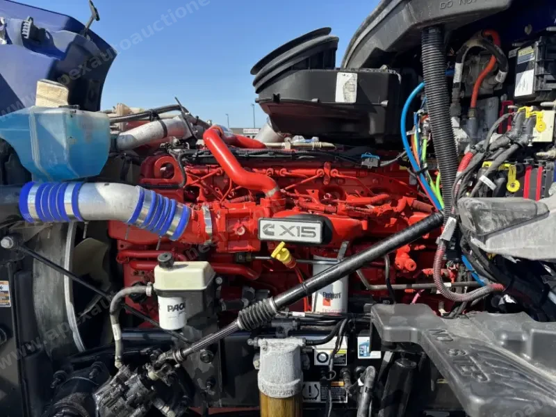 2022 Peterbilt 579 photo 10