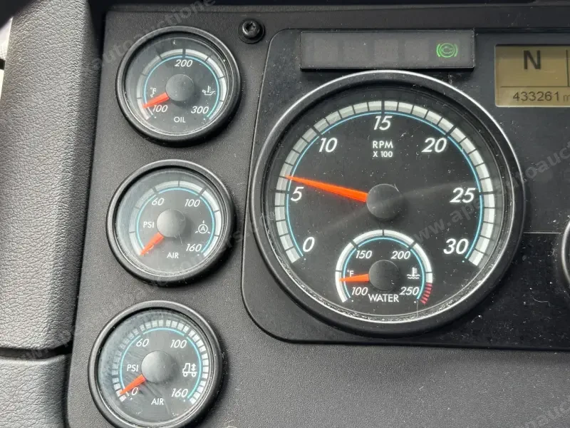 2018 Freightliner Cascadia 125 Evolution Sleeper photo 32