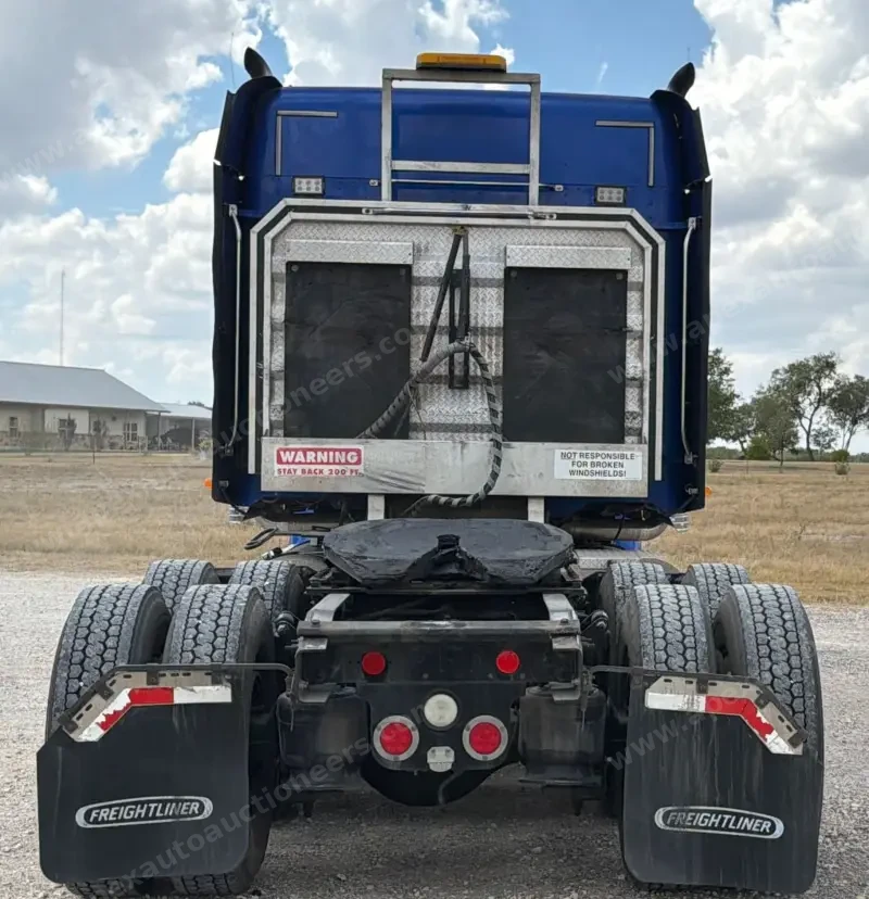 2020 Freightliner Coronado glider kit photo 6