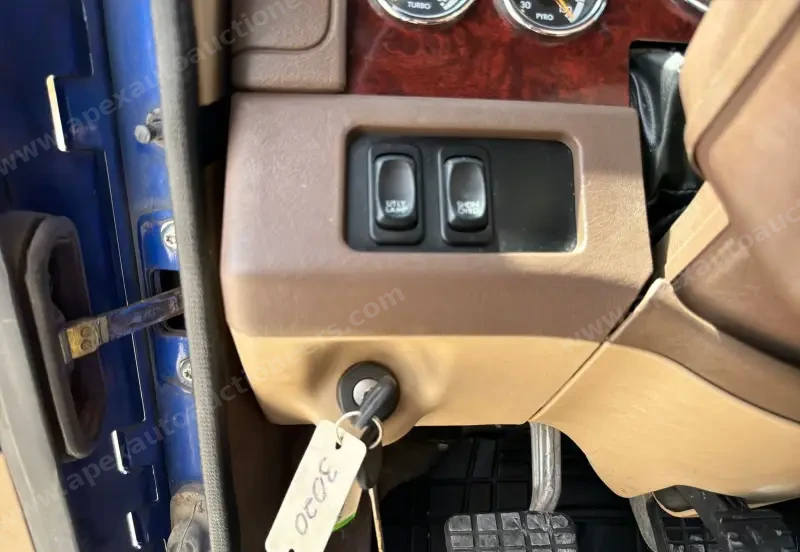 2020 Freightliner Coronado glider kit photo 38