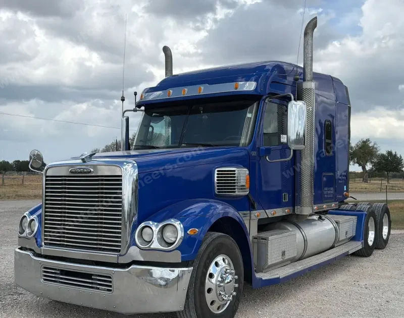 2020 Freightliner Coronado glider kit photo 1