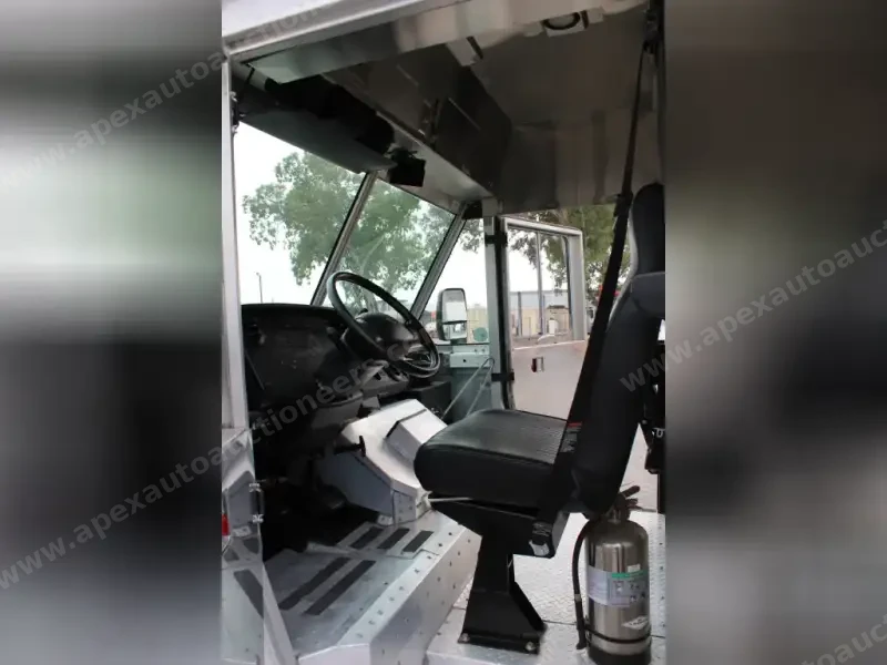 2013 Ford Catering Truck - Food Truck - E-550 Utilimaster 18 Ft Catering Step Van Food Truck For Sale photo 33