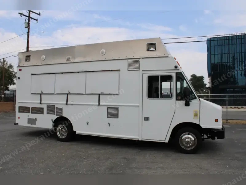 2013 Ford Catering Truck - Food Truck - E-550 Utilimaster 18 Ft Catering Step Van Food Truck For Sale photo 35
