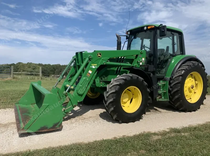 2015 JOHN DEERE 6125M photo 3
