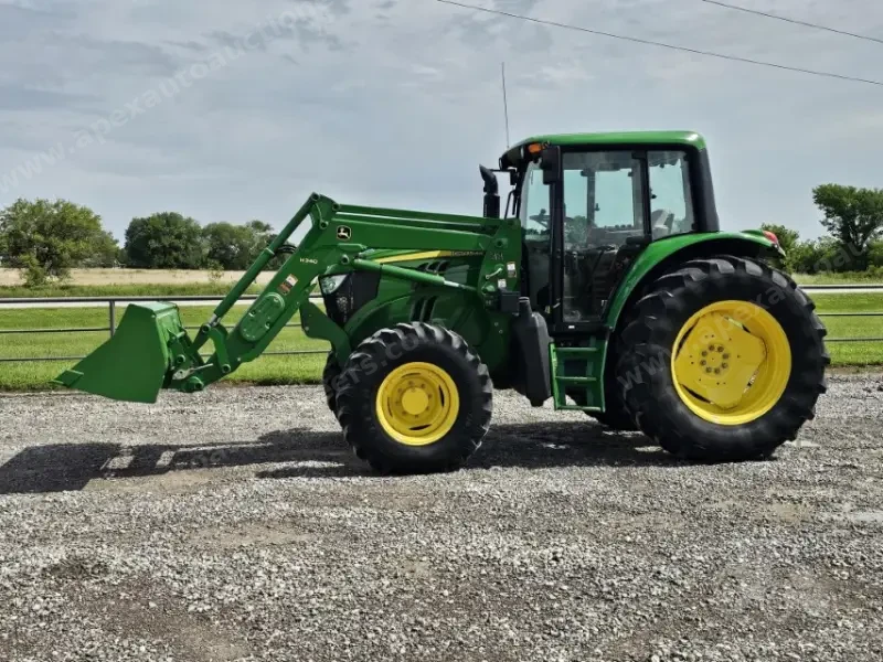 2014 John Deere 6125M photo 1