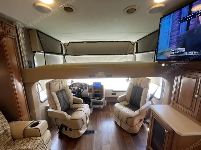2016 Thor Motor Coach Palazzo 36.2 photo 51