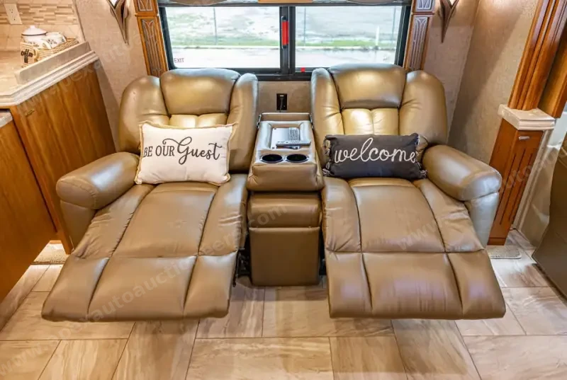 2017 Tiffin Allegro Bus 45 OPP photo 16