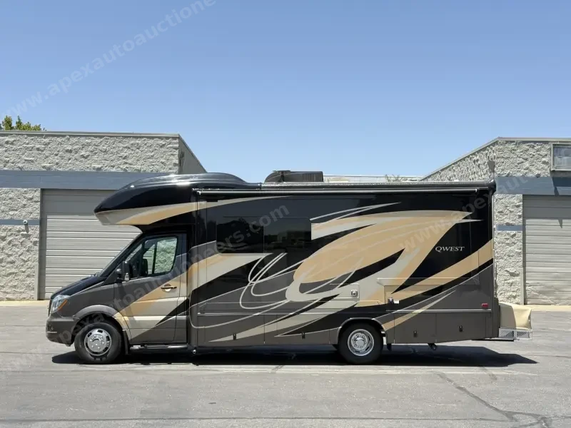 2019 Entegra Qwest 24L photo 9
