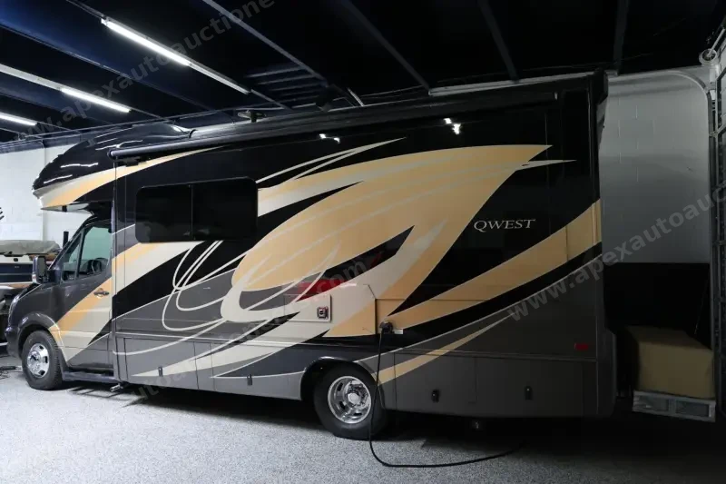 2019 Entegra Qwest 24L photo 25