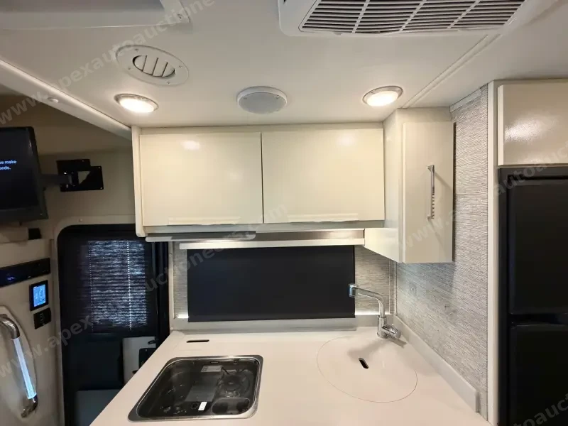 2020 Tiffin Wayfarer 25 RW photo 109