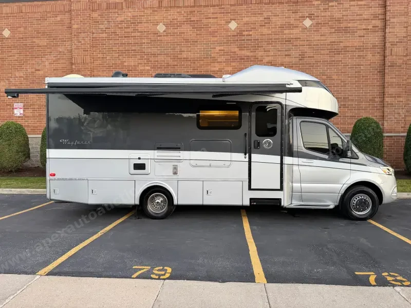 2020 Tiffin Wayfarer 25 RW photo 14