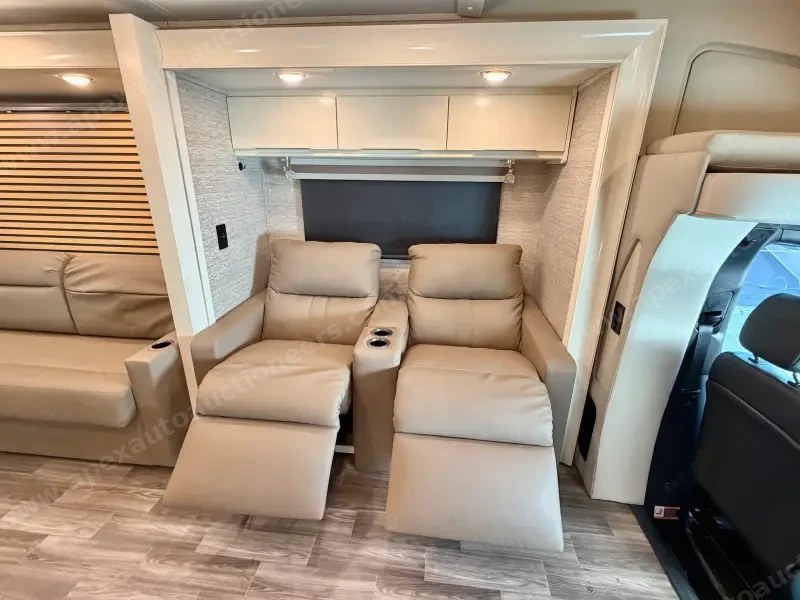 2020 Tiffin Wayfarer 25 RW photo 95