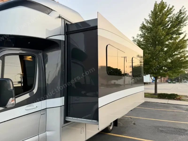 2020 Tiffin Wayfarer 25 RW photo 22
