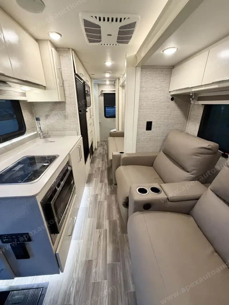 2020 Tiffin Wayfarer 25 RW photo 179