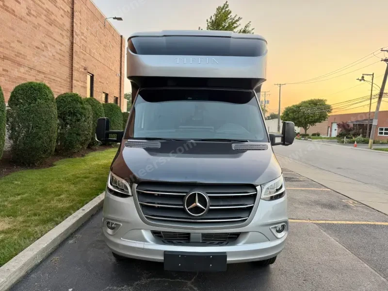 2020 Tiffin Wayfarer 25 RW photo 7