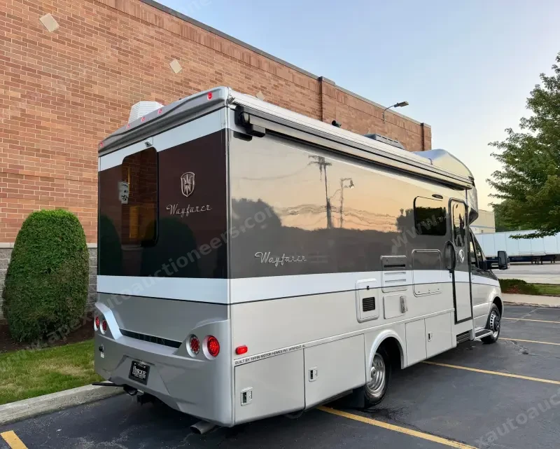 2020 Tiffin Wayfarer 25 RW photo 16
