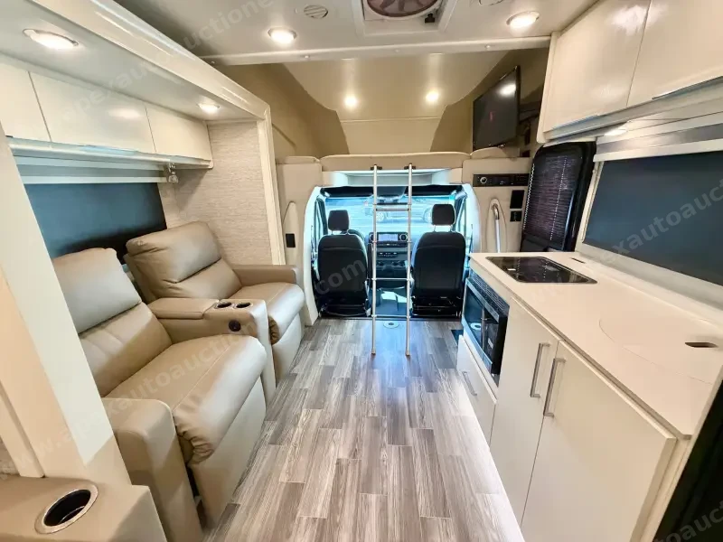 2020 Tiffin Wayfarer 25 RW photo 128