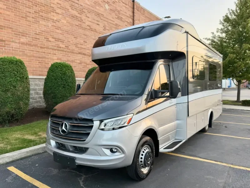 2020 Tiffin Wayfarer 25 RW photo 6