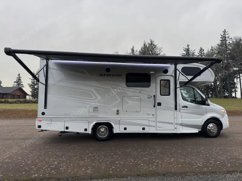 2022  Forest River Sunseeker MBS photo 24