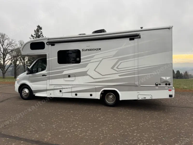 2022  Forest River Sunseeker MBS photo 7