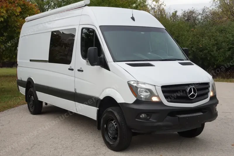 2015 Freightliner Sprinter 2500 4x4 photo 16