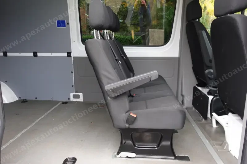 2015 Freightliner Sprinter 2500 4x4 photo 65
