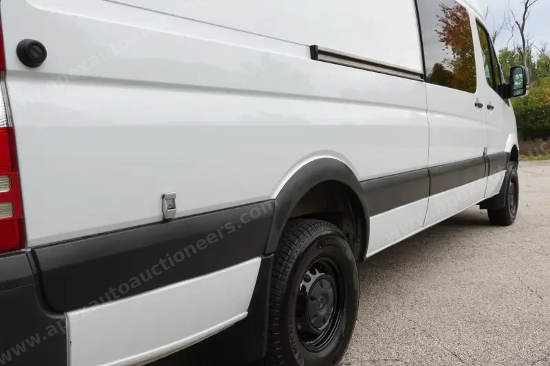 2015 Freightliner Sprinter 2500 4x4 photo 27