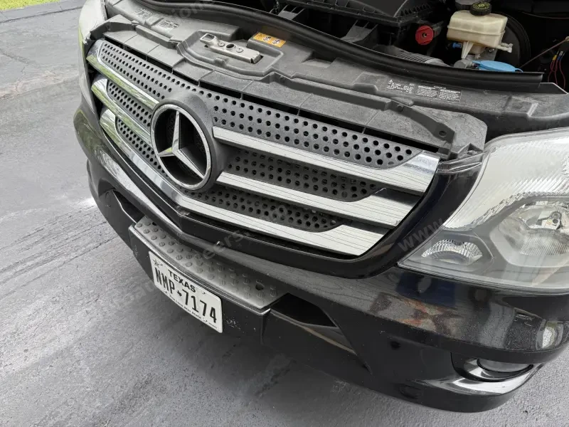 2019 Entegra Qwest 24K photo 12
