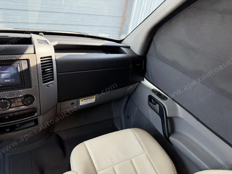 2019 Entegra Qwest 24K photo 41