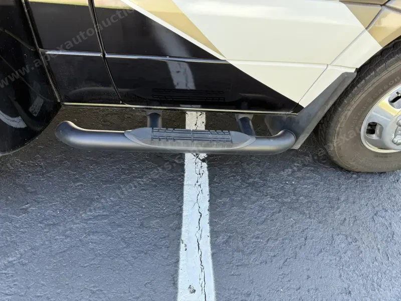 2019 Entegra Qwest 24K photo 23