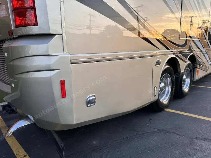 2015 American Revolution LE 42T Motorcoach photo 48