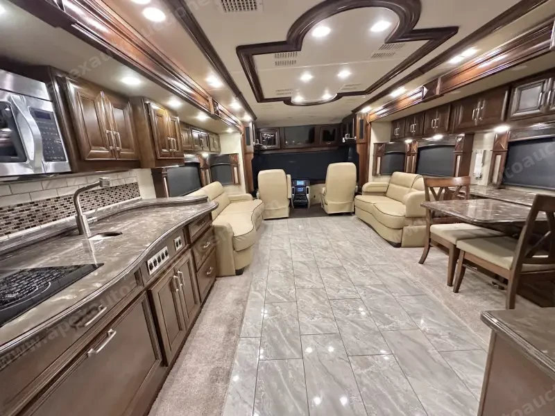 2015 American Revolution LE 42T Motorcoach photo 122