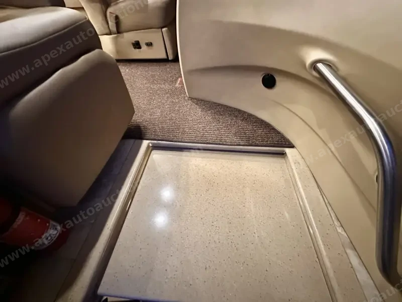 2015 American Revolution LE 42T Motorcoach photo 117