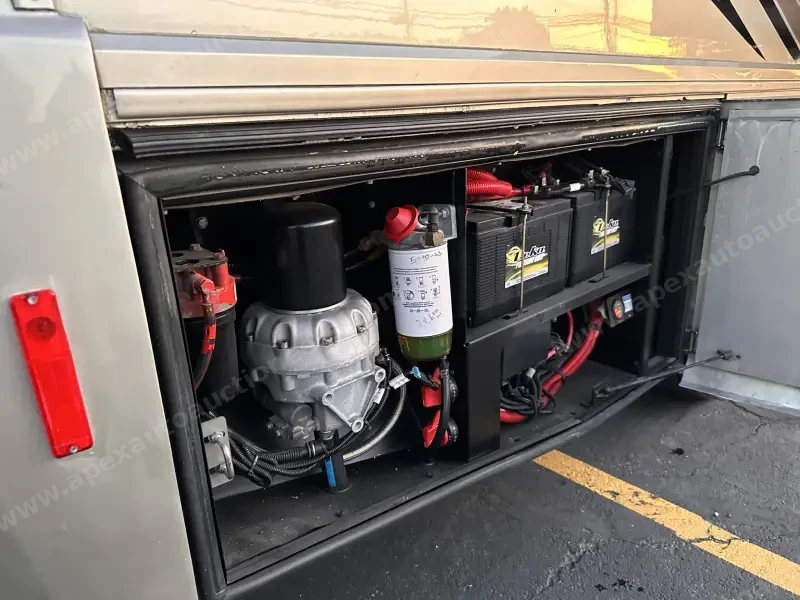 2015 American Revolution LE 42T Motorcoach photo 62