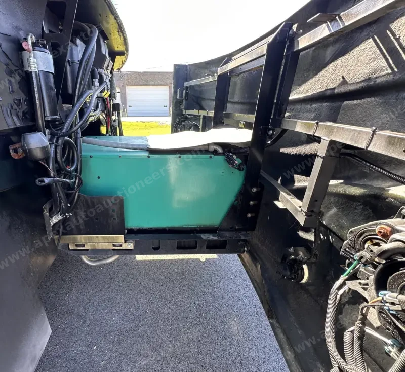 2015 American Revolution LE 42T Motorcoach photo 80